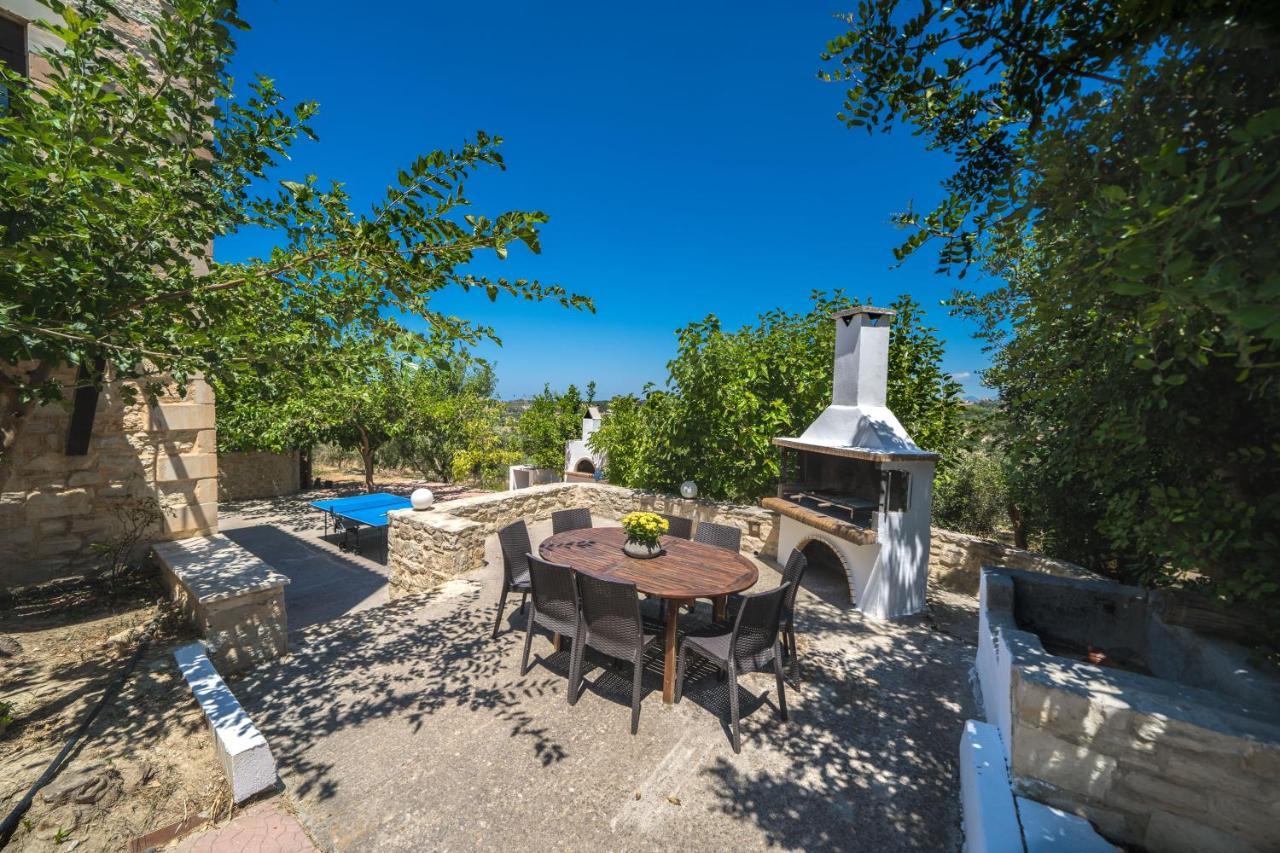 Villas Louloudaki Loutra  Екстер'єр фото