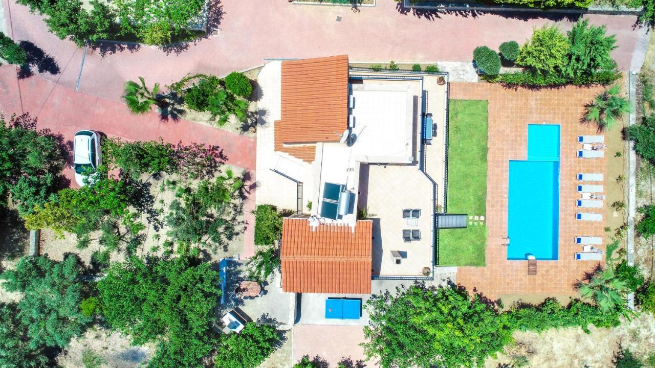 Villas Louloudaki Loutra  Екстер'єр фото